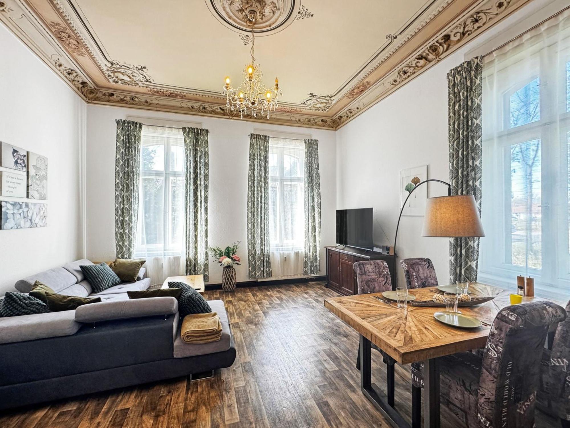 Ferienwohnung Villa Nieske - Jugendstil Denkmal, Free Wlan & Parken, Self Check-In, Smart-Tv Herzberg  Luaran gambar
