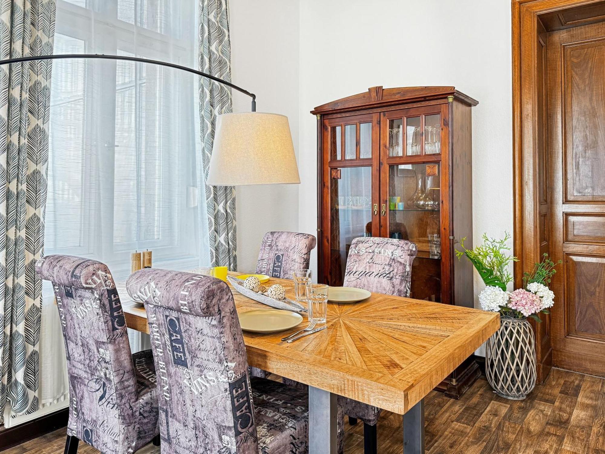 Ferienwohnung Villa Nieske - Jugendstil Denkmal, Free Wlan & Parken, Self Check-In, Smart-Tv Herzberg  Luaran gambar